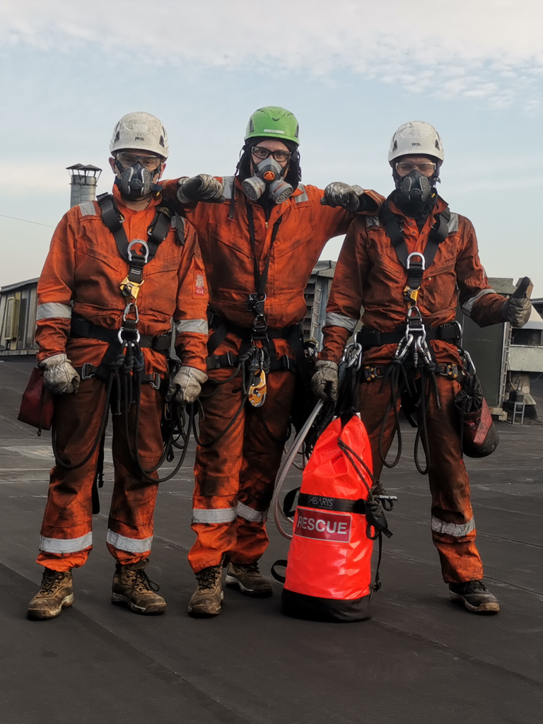 mountaineering-utility-civil-industrial firma-alpinism-utilitar