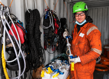 Inspecția echipamentelor de alpinism utilitar: de ce verificarea periodică EIP este esențială